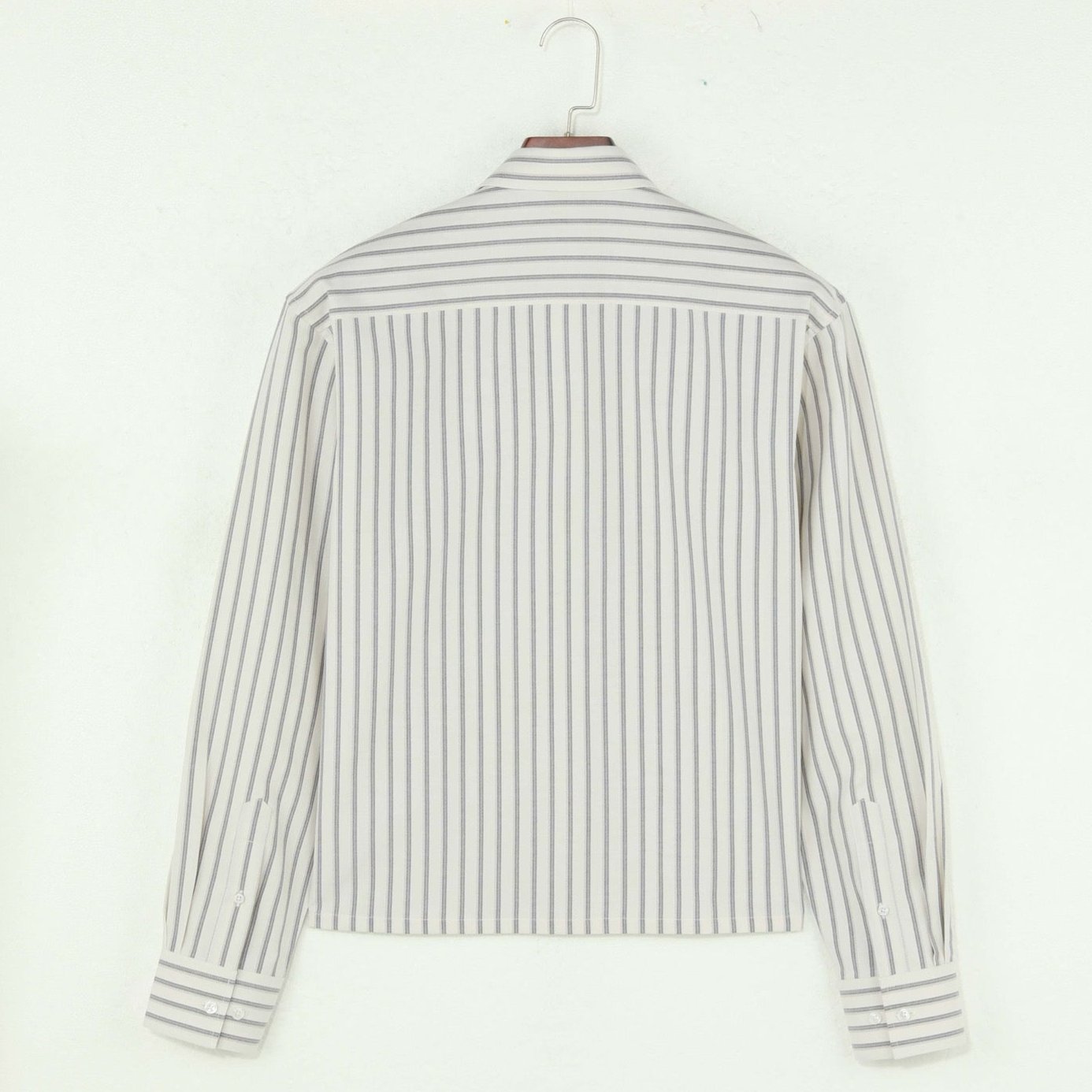 La chemise beige - multicompétence