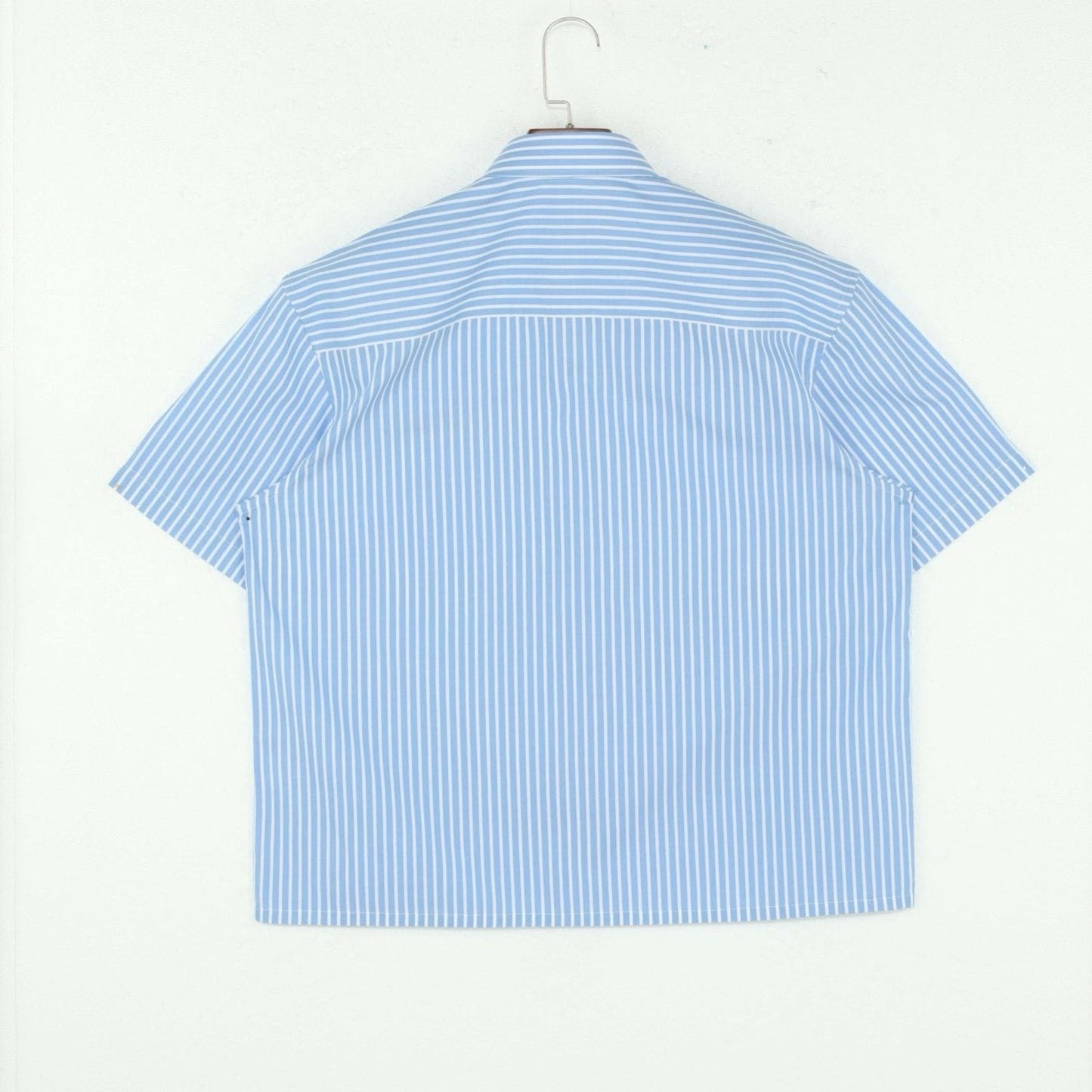 La chemise bleu - Signature